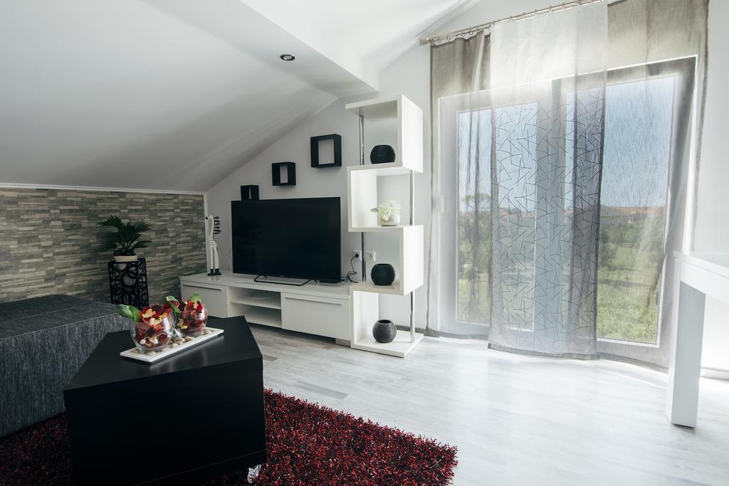 Apartment Dominik Bibinje Exterior foto